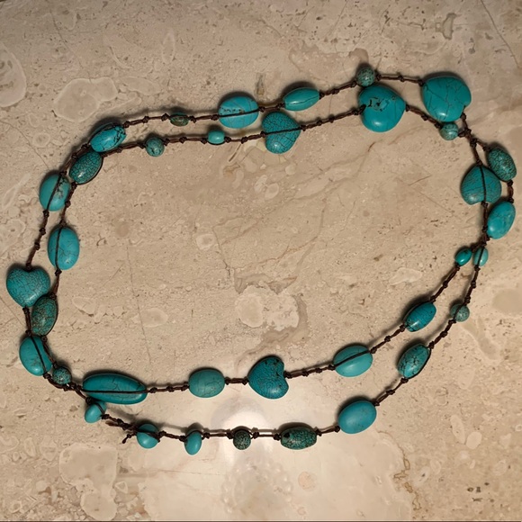 Long necklace with string and beads - Picture 1 of 4